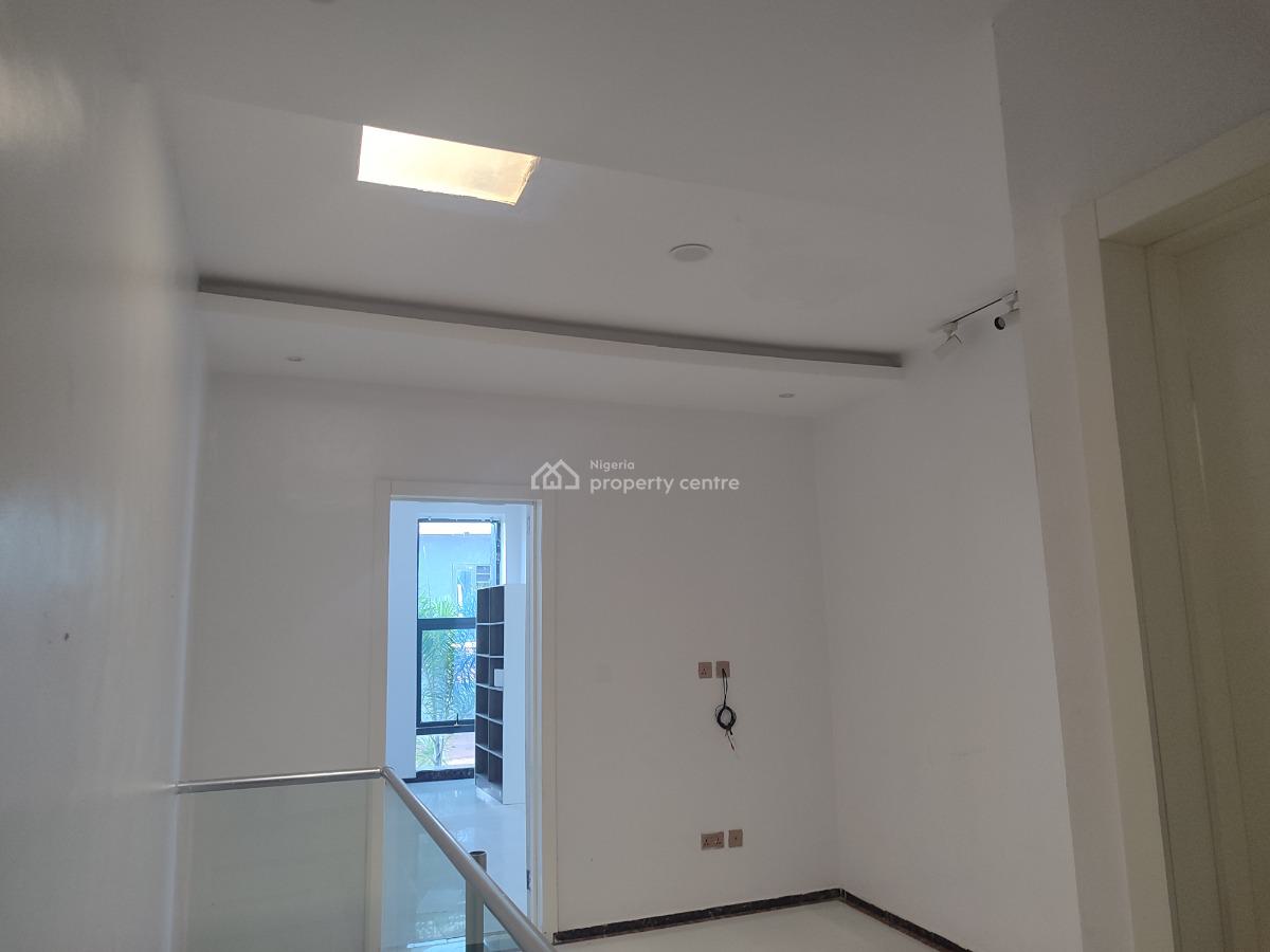 Serviced 3 Bedroom Terraced Duplex with a Room Bq, Lekki Palm City Estate, Ajah, Lagos, Terraced Duplex for Sale