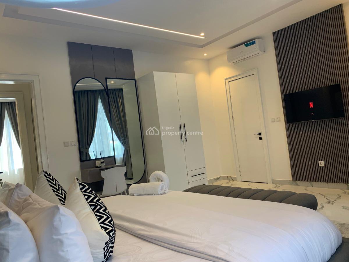 Luxury 2 Bedrooms Apartment with Ps5 and Snooker Table, Victoria Island (vi), Lagos, Flat / Apartment Short Let