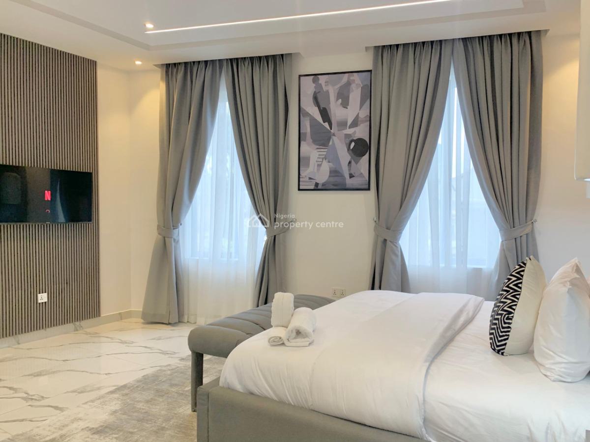 Luxury 2 Bedrooms Apartment with Ps5 and Snooker Table, Victoria Island (vi), Lagos, Flat / Apartment Short Let