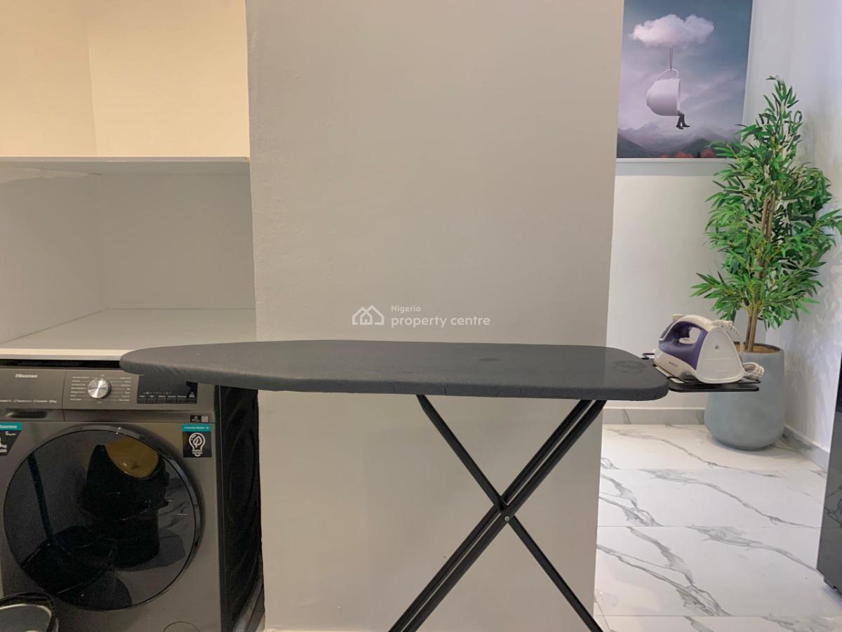 Luxury 2 Bedrooms Apartment with Ps5 and Snooker Table, Victoria Island (vi), Lagos, Flat / Apartment Short Let