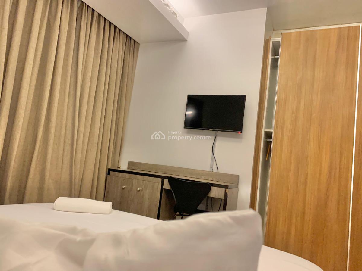 Stunning 3 Bedrooms with Swimming Pool, Spa, Gym, Snooker Board,, Eko Atlantic City, Lagos, Flat / Apartment Short Let