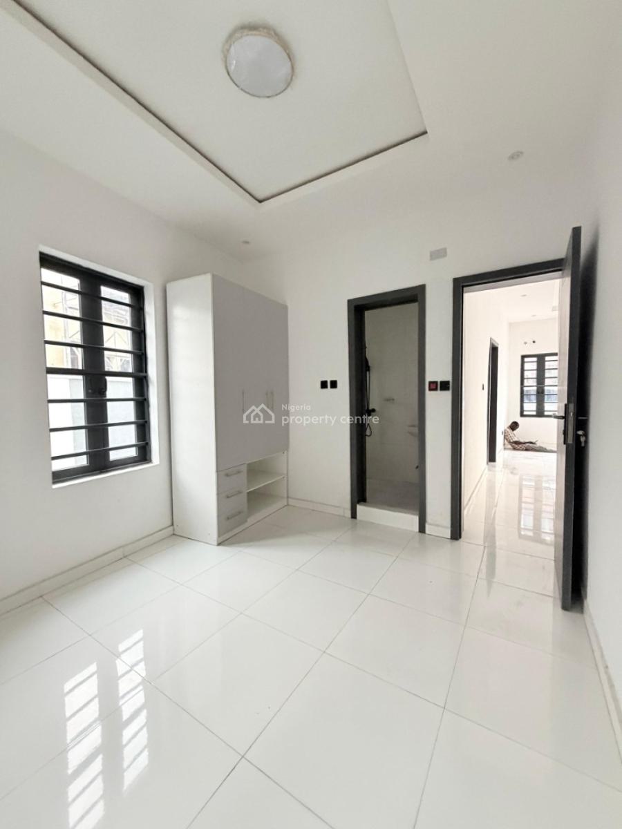 3 Bedroom Apartment, Gra Phase 2, Magodo, Lagos, Flat / Apartment for Sale