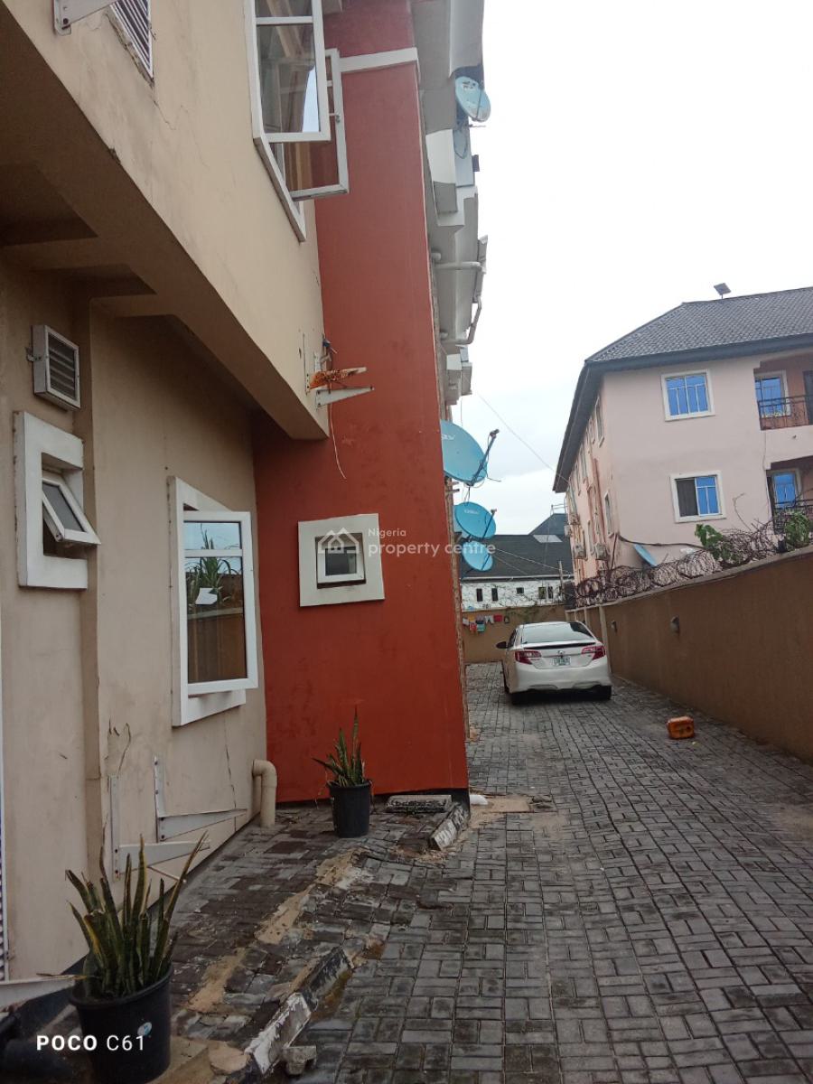 Tastefully Renovated Spacious 3 Bedrooms Flat, Sangotedo, Ajah, Lagos, Flat / Apartment for Rent