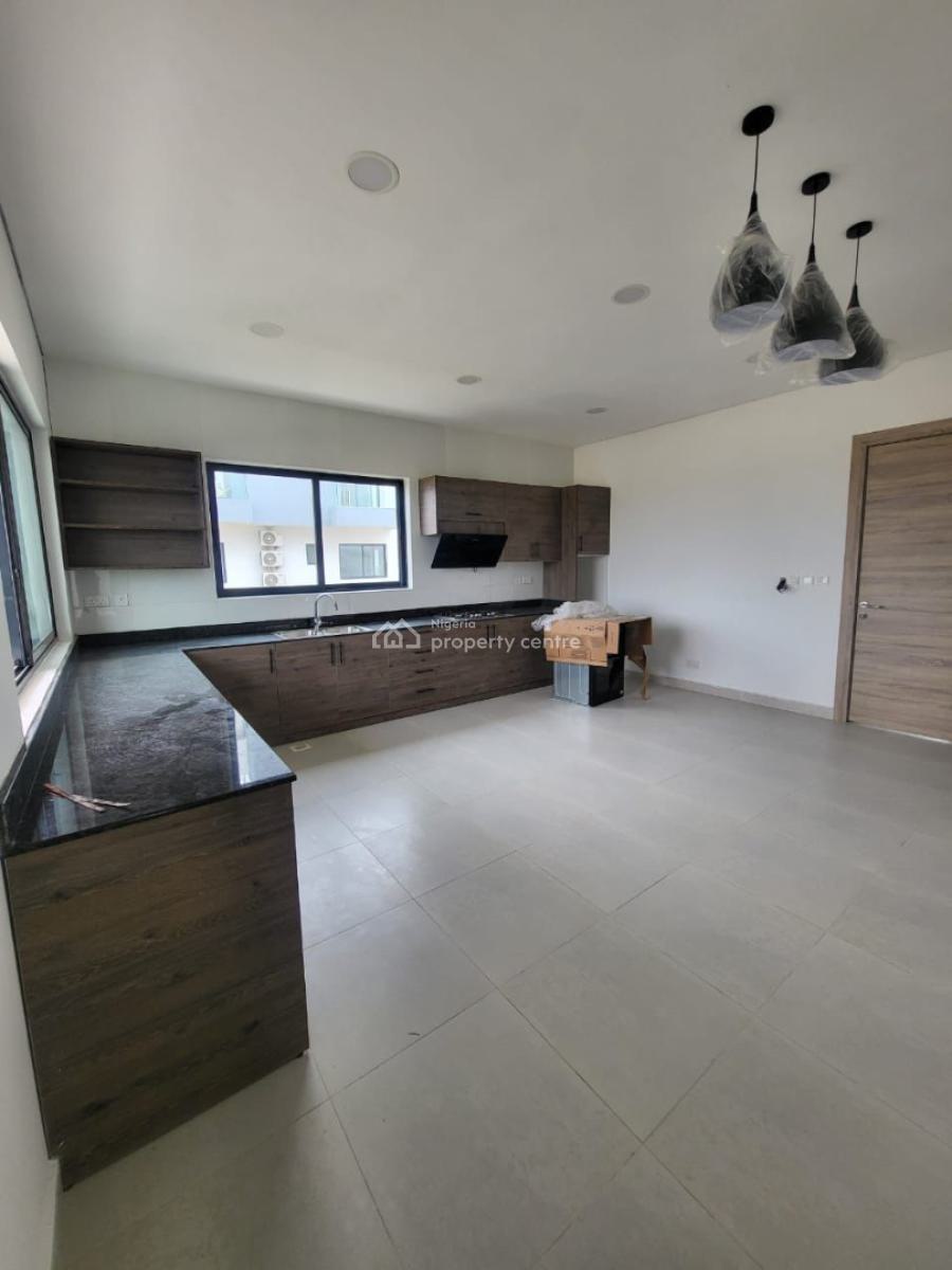 Luxuriously Built 5 Bedrooms Detached Duplex, Maiyegun Beach Estate, Lekki Phase 1, Lekki, Lagos, Detached Duplex for Rent