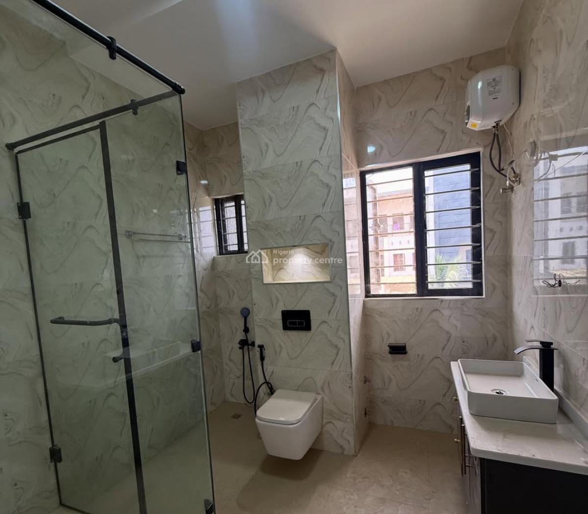 4 Bedrooms Terraced Duplex + Bq, Jahi, Abuja, Terraced Duplex for Sale