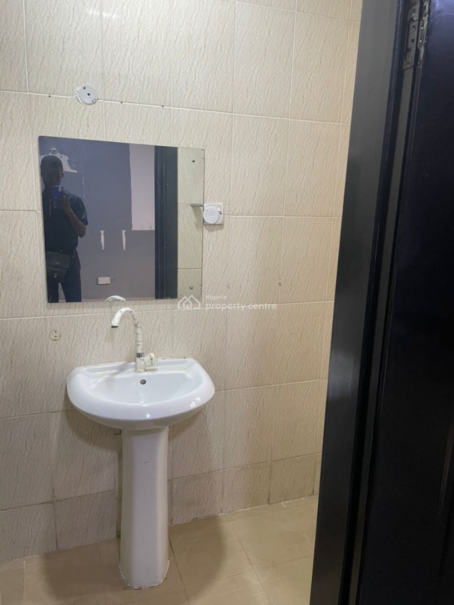 Lovely 1 Room Studio Apartment with 24 Hours Light (10 Months), Lekki Phase 1, Lekki, Lagos, Self Contain (single Rooms) for Rent