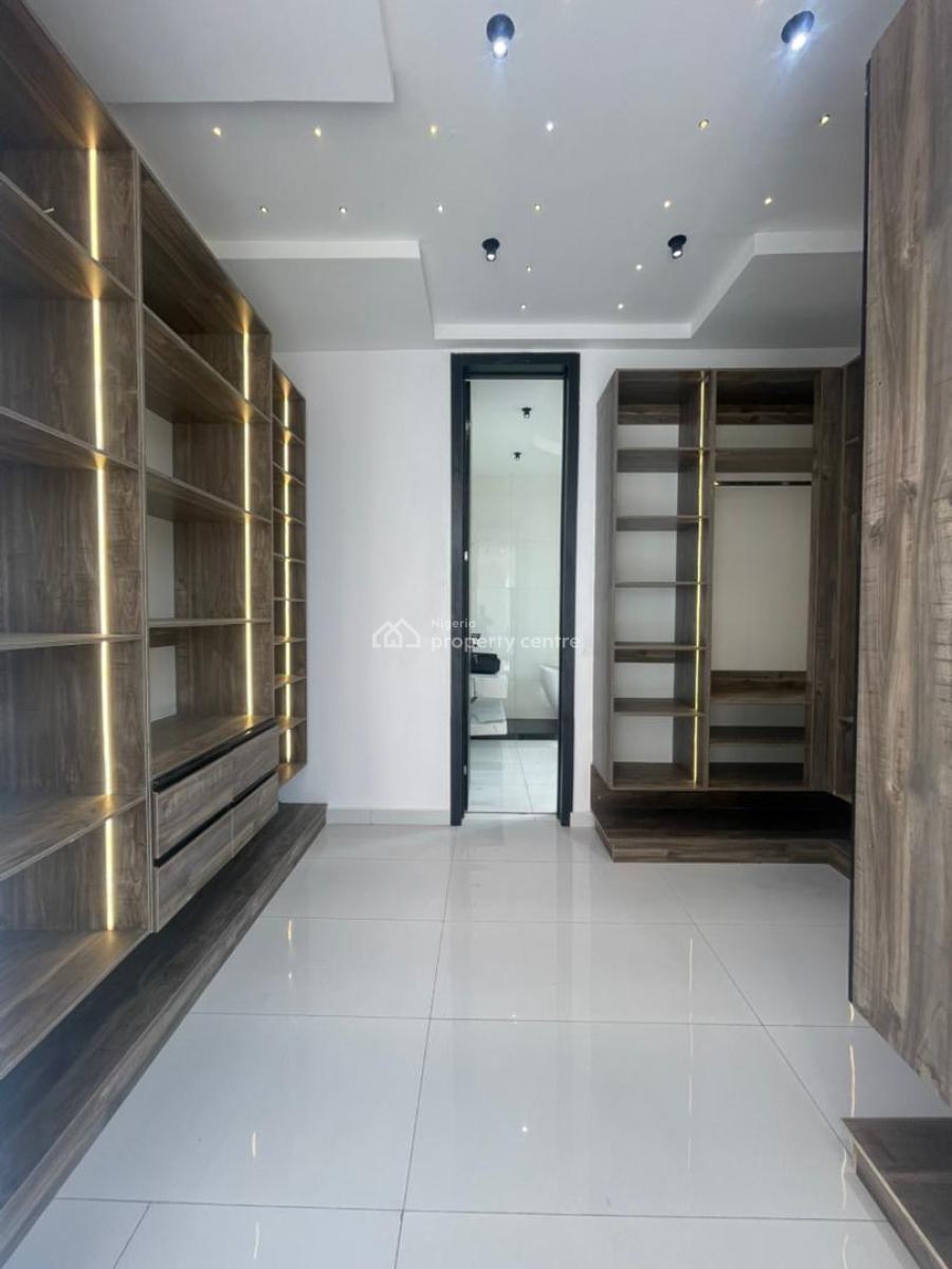 Uniquely-built Luxury Spacious 5 Bedroom Fully Detached Duplex with Bq, Massive 5 Bedroom with High End Security , Chevron Lekki, Lekki, Lagos, Detached Duplex for Sale