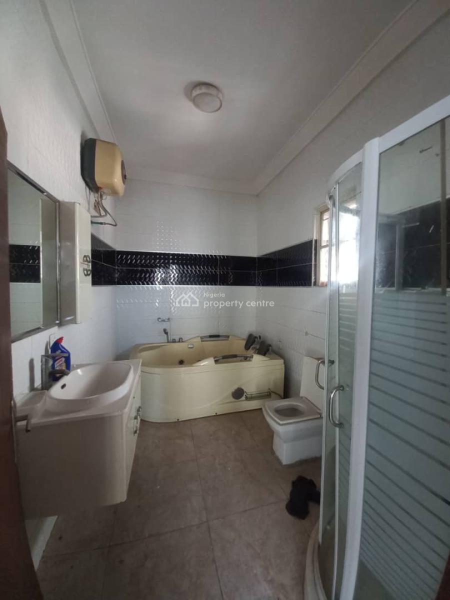 Spacious 5 Bedroom Fully Detached Duplex with Bq, Chevron, Lekki, Lagos, Detached Duplex for Sale