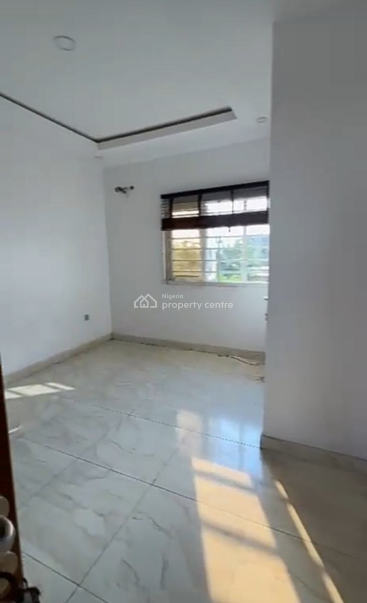 Well Maintained 2 Bedrooms Apartment { Video}, Olokonla, Ajah, Lagos, Flat / Apartment for Rent