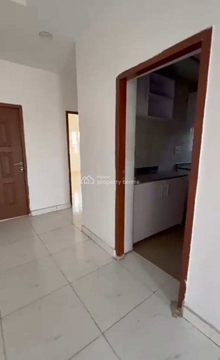 Well Maintained 2 Bedrooms Apartment { Video}, Olokonla, Ajah, Lagos, Flat / Apartment for Rent