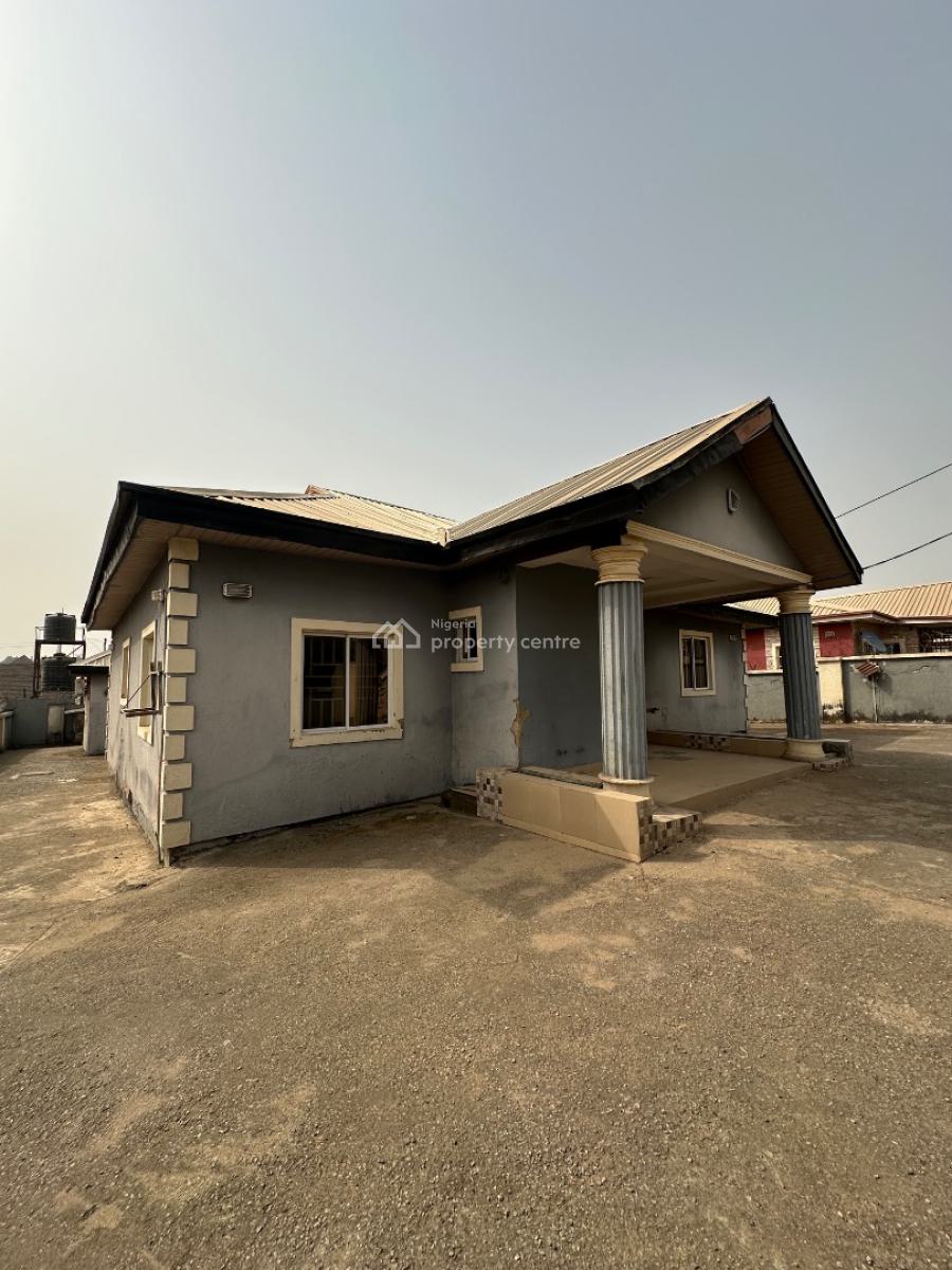 a Spacious 3 Bedroom Bungalow, Gwarinpa Extension Estate, Gwarinpa, Abuja, House for Rent