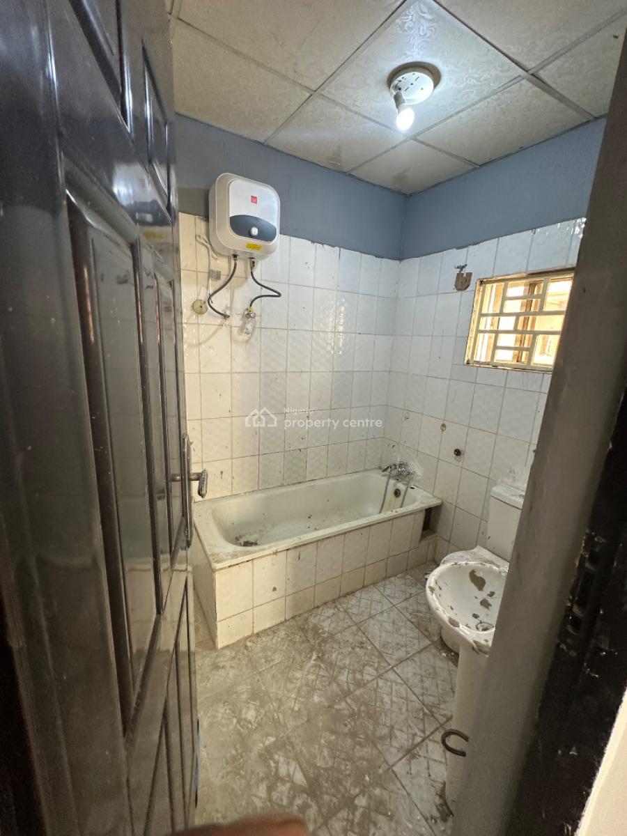 a Spacious 3 Bedroom Bungalow, Gwarinpa Extension Estate, Gwarinpa, Abuja, House for Rent