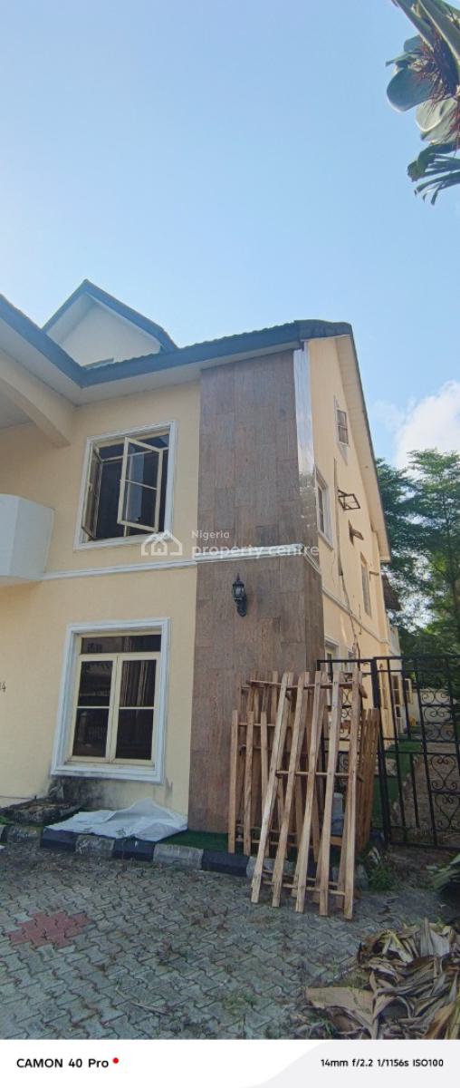 6 Bedrooms Duplex with Bq, Carlton Gate Estate, Chevron, Lekki, Lagos, Detached Duplex for Sale