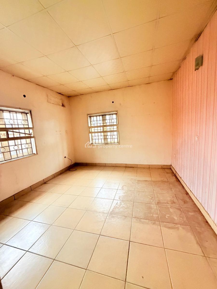 Demolishable 5 Bedroom Fully Detached Duplex, Gra Phase 2, Magodo, Lagos, Detached Duplex for Sale