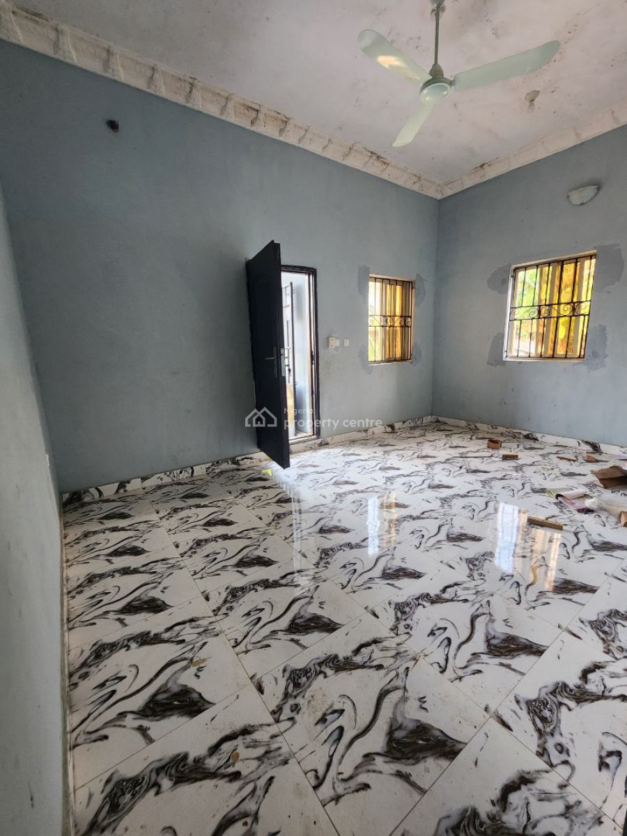 Standard Two (2) Bedroom Flat, Along Oron Road, Uyo, Akwa Ibom, House for Rent