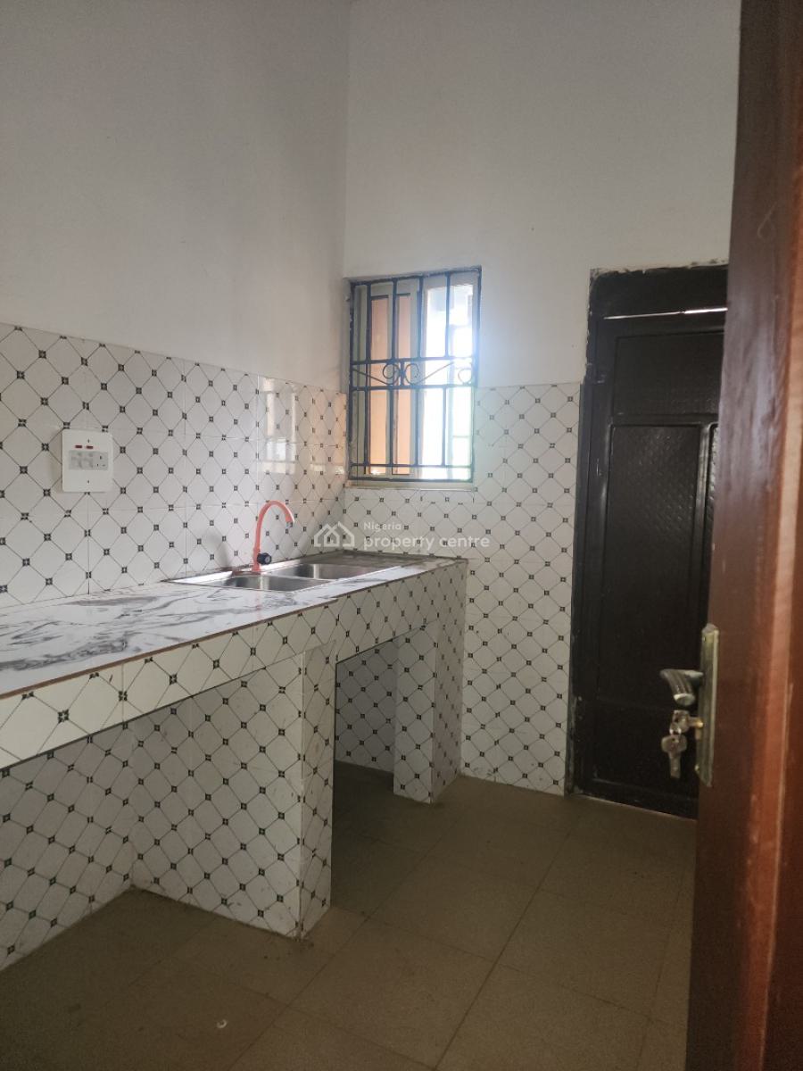 Standard Two (2) Bedroom Flat, Along Oron Road, Uyo, Akwa Ibom, House for Rent