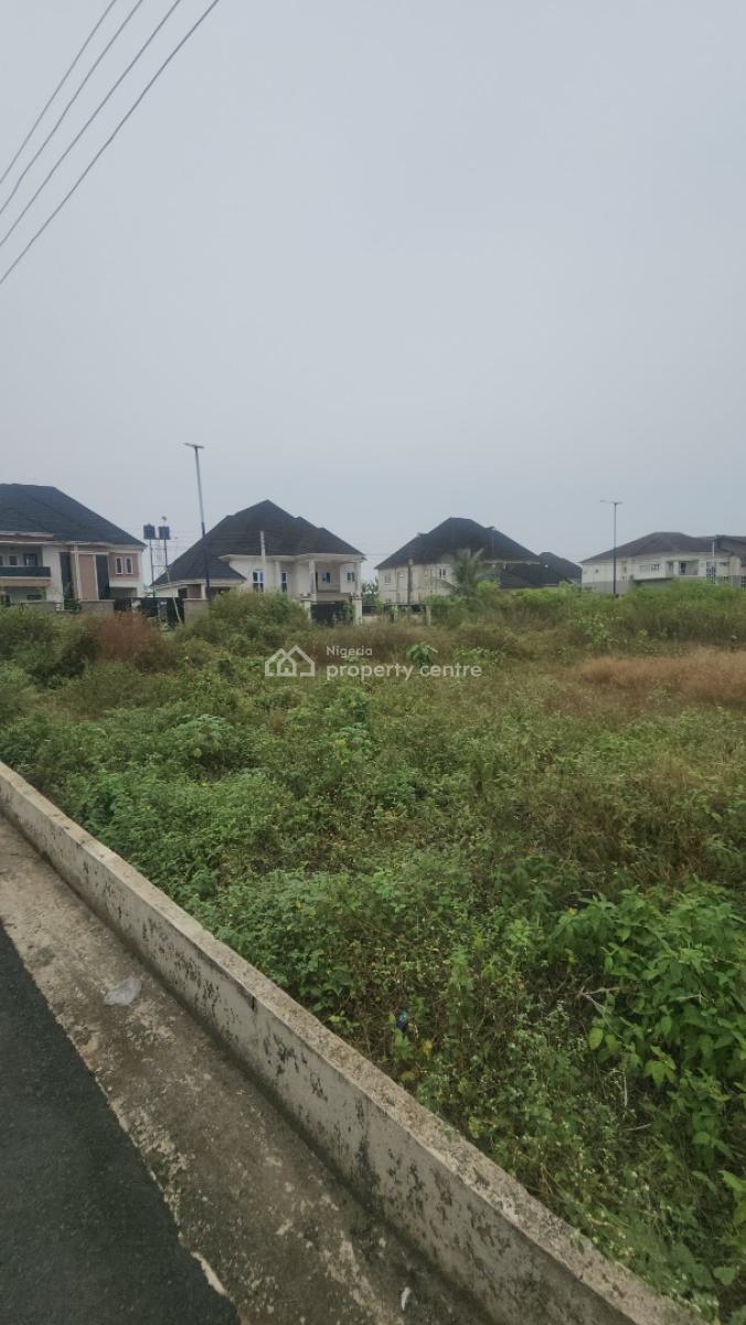 Fantastic Plots of Dry Land on The Tarred Road, Shelter Afrique Estate, Uyo, Akwa Ibom, Residential Land for Sale