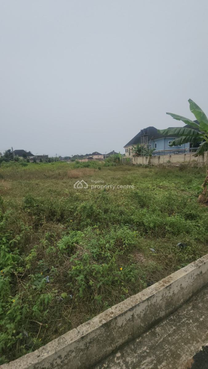 Fantastic Plots of Dry Land on The Tarred Road, Shelter Afrique Estate, Uyo, Akwa Ibom, Residential Land for Sale
