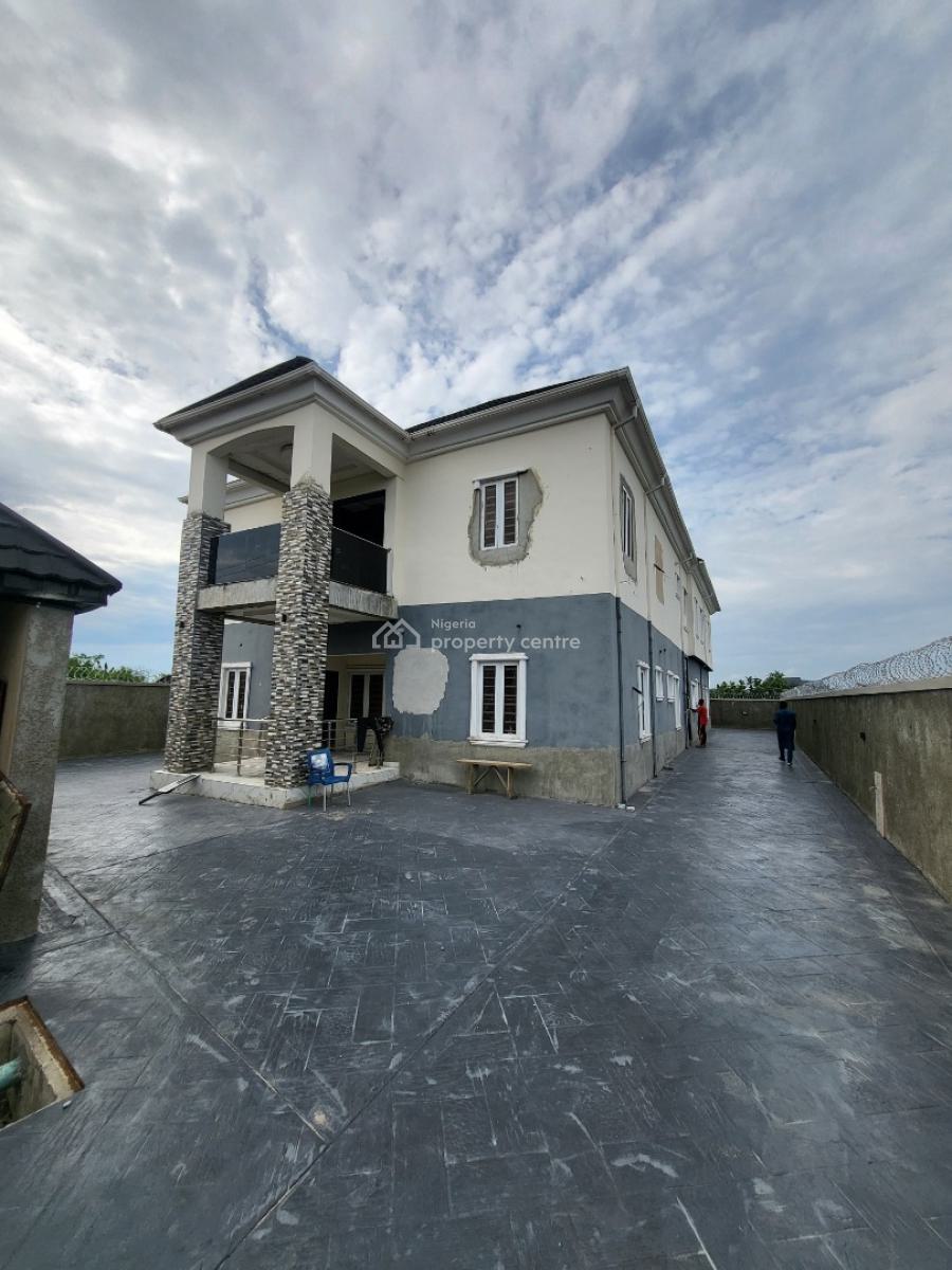 Brand New Luxurious Two Bedroom Flat with Big Compound and Amenities, Ogunmomo Str, Eluju, Eleko, Ibeju Lekki, Lagos, Flat / Apartment for Rent