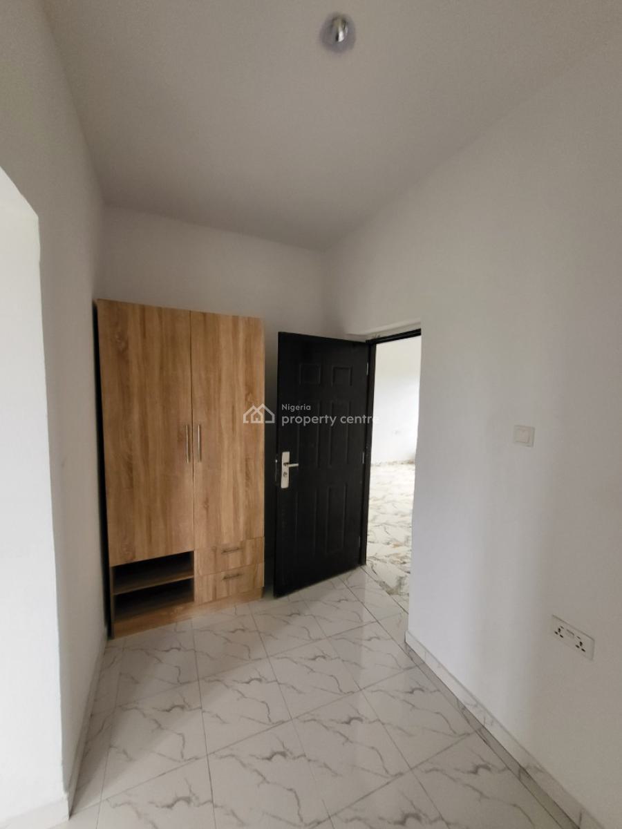 Brand New Luxurious Two Bedroom Flat with Big Compound and Amenities, Ogunmomo Str, Eluju, Eleko, Ibeju Lekki, Lagos, Flat / Apartment for Rent