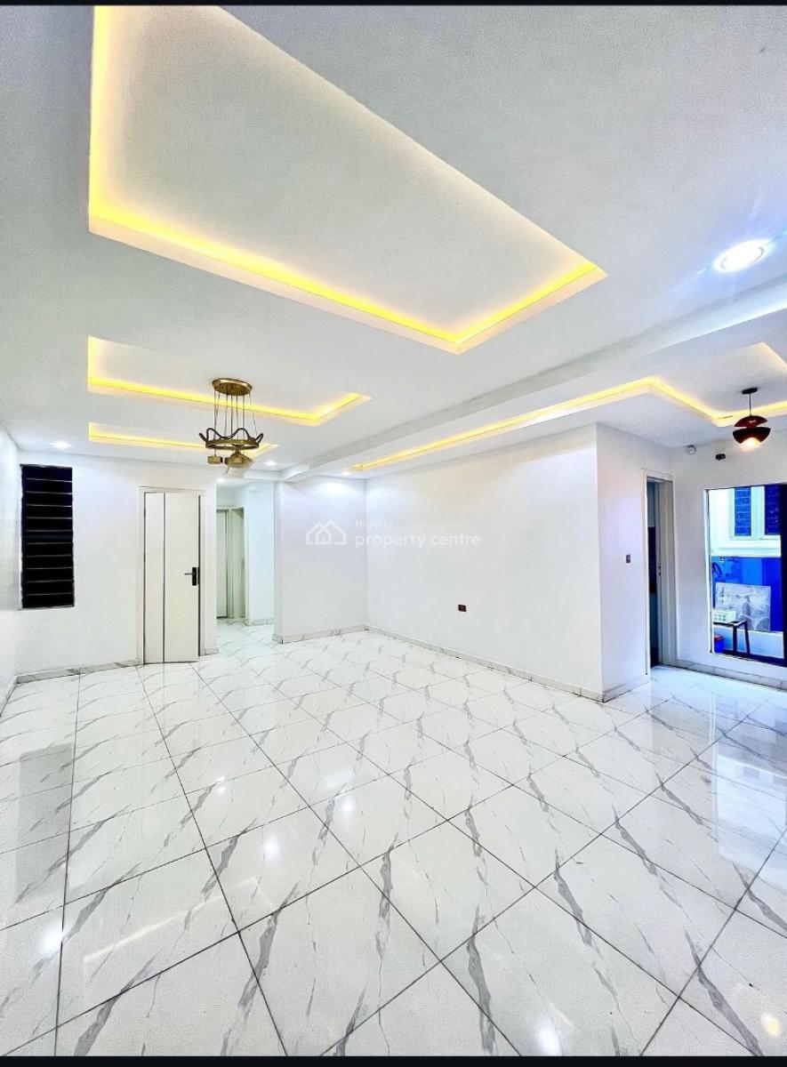 2 Bedroom Service Apartment with a Pool, Ikate Lekki, Lekki, Lagos, Block of Flats for Sale