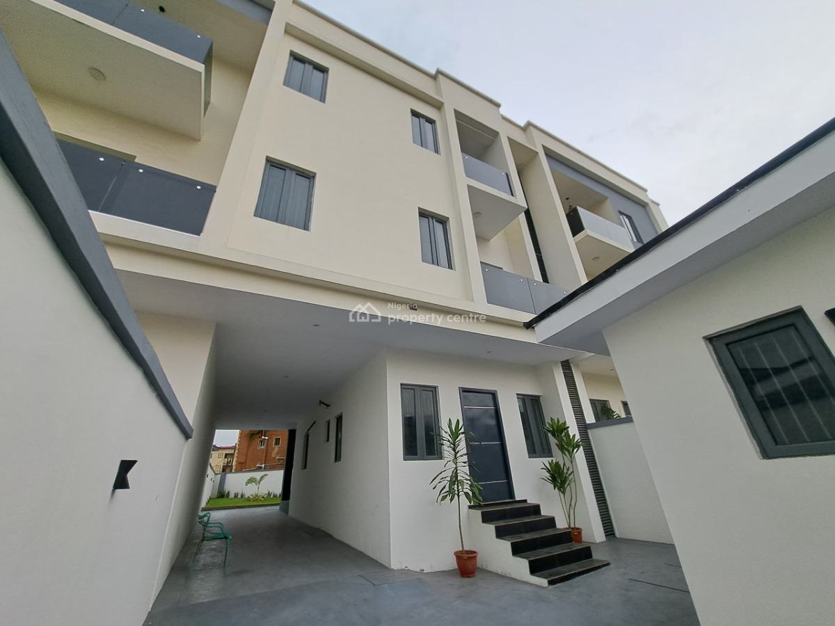 Luxury 4 Bedroom Detached House with a Room Bq, Obanikoro, Shomolu, Lagos, Detached Duplex for Sale