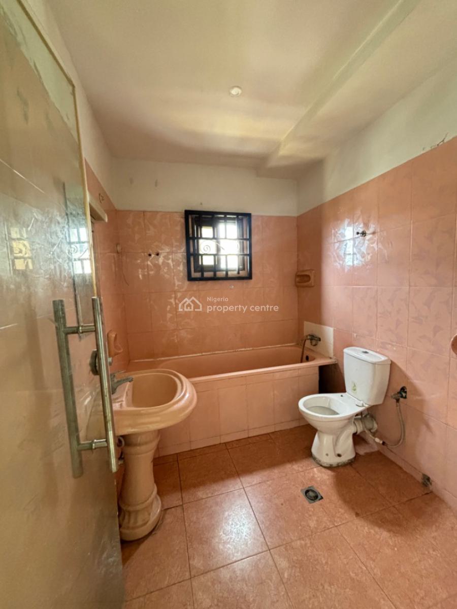 Self Serviced 50sqm Space Available, Lekki Phase 1, Lekki, Lagos, Plaza / Complex / Mall for Rent