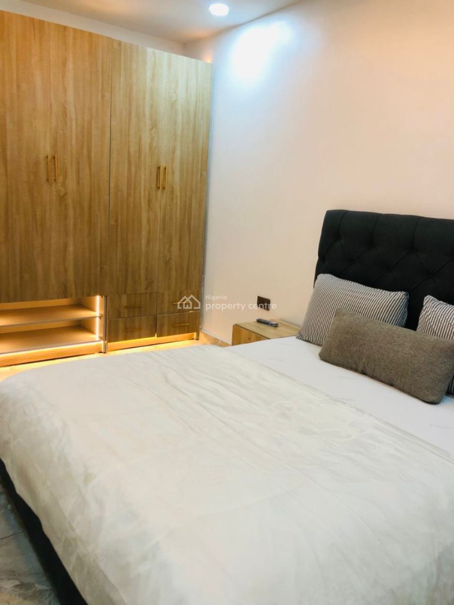 2bedroom Appartment, Ikeja Gra, Ikeja, Lagos, Flat / Apartment for Rent