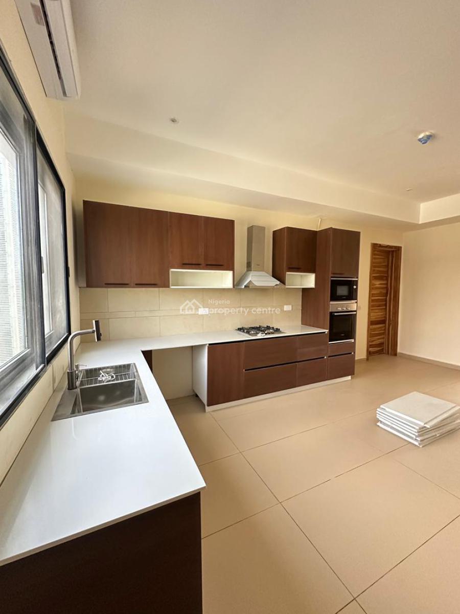 Below Market Value 3 Bedrooms Apartment with Elevator, Bq, Pool, Victoria Island (vi), Lagos, Flat / Apartment for Sale