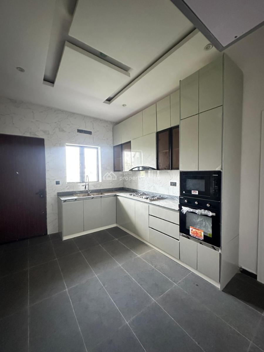Hot Deal of a 3 Bedroom Apartment with Elevator, Pool, Bq, Victoria Island (vi), Lagos, Flat / Apartment for Sale