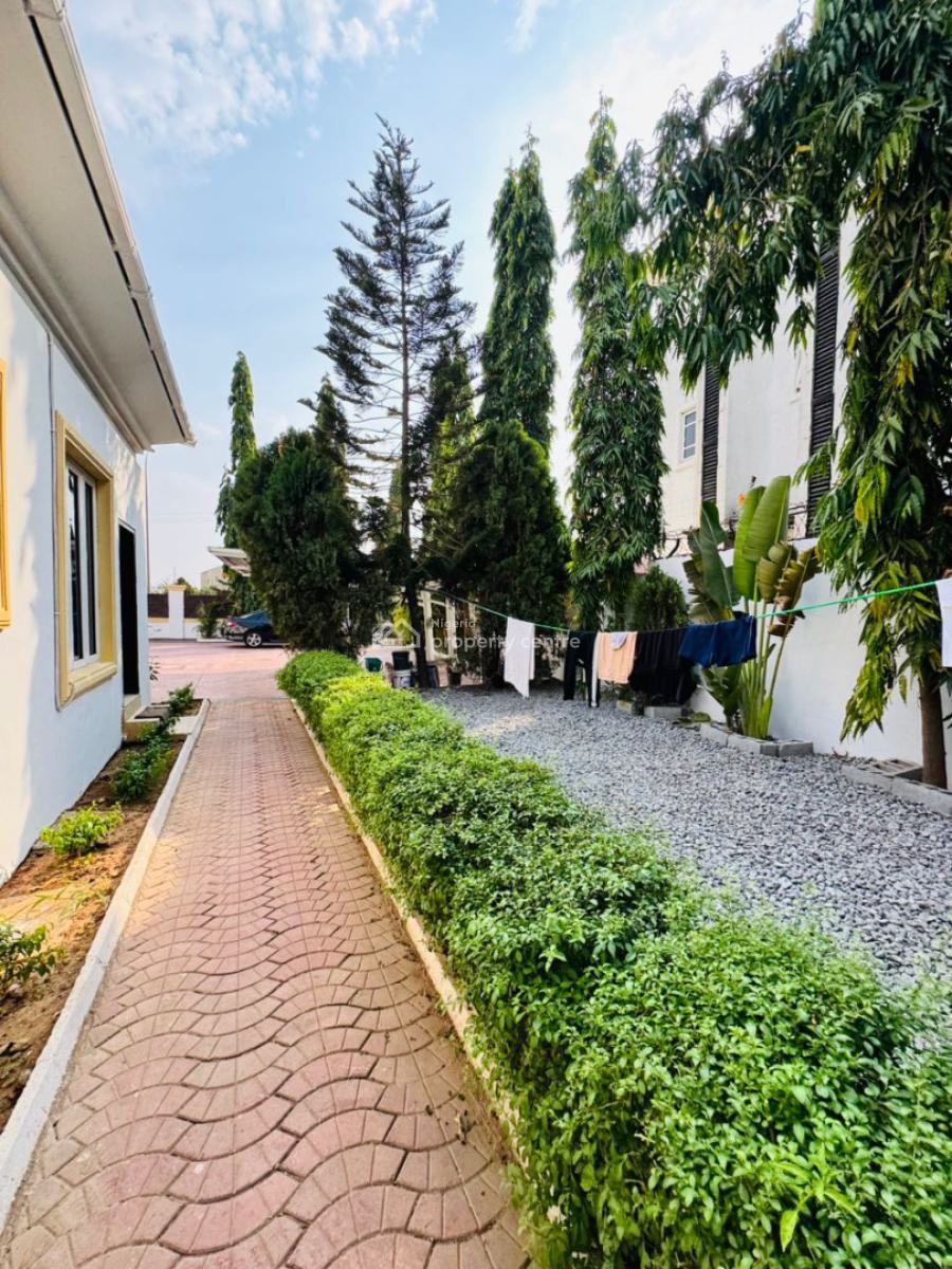 4 Bedrooms Fully Detached Duplex with 1bedrooms Guest Chalet, Guzape District, Abuja, Detached Duplex for Rent