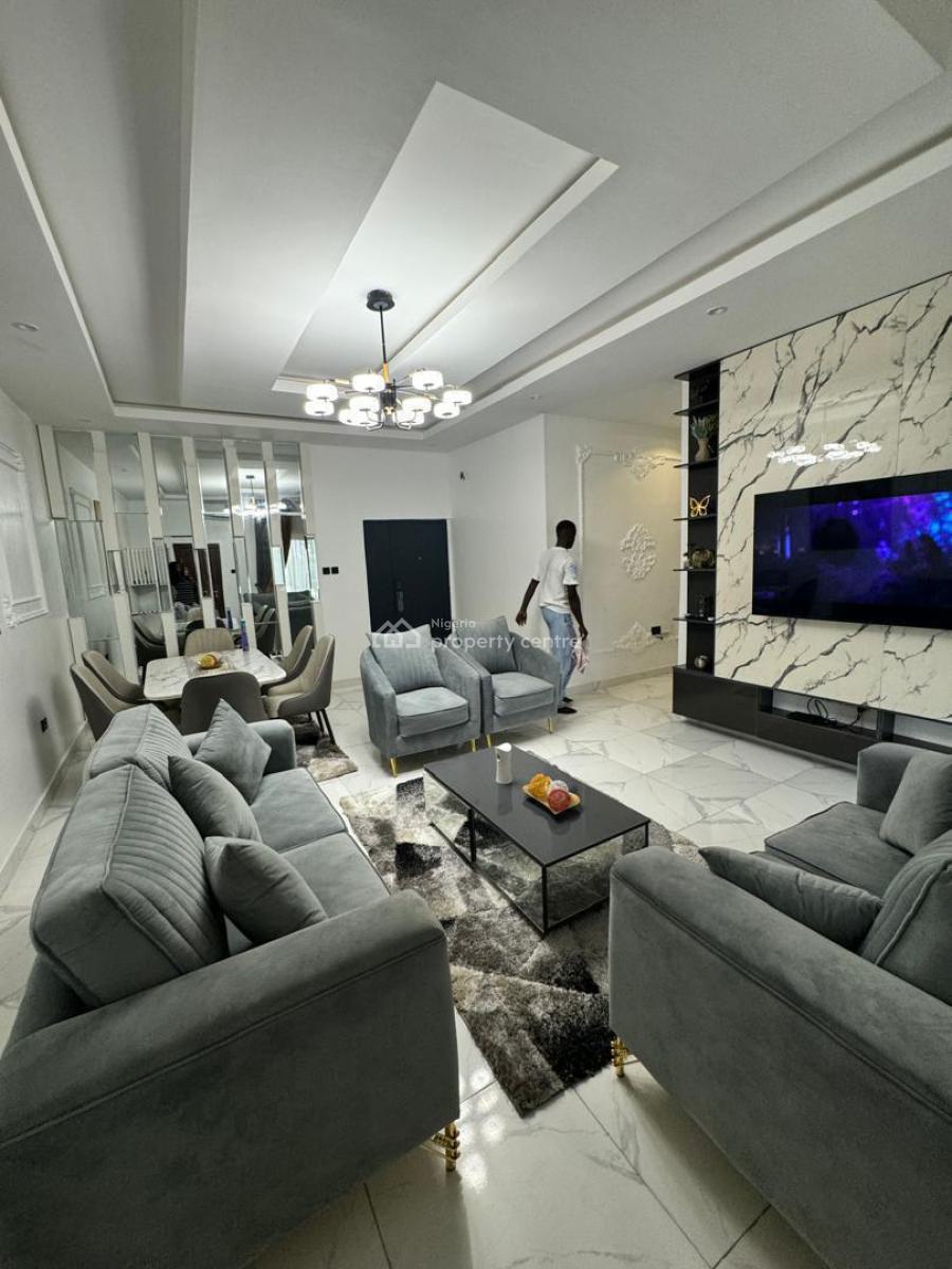 Fully Furnished Serviced 3 Bedrooms Apartment Upstairs, Lekki Phase 1, Lekki, Lagos, Flat / Apartment for Rent