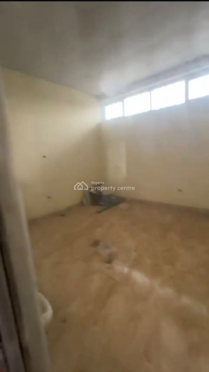 19sqm Space in a Mall Ground Floor Video Available, Phase 1, Lekki Phase 1, Lekki, Lagos, Plaza / Complex / Mall for Rent