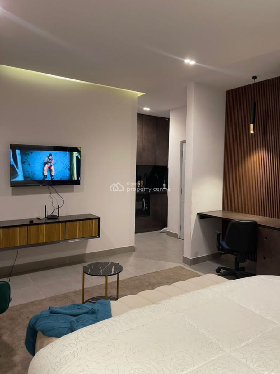 Advent Solaris Studio Apartment, Onike, Yaba, Lagos, Flat / Apartment Short Let