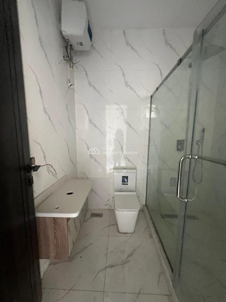 This Is a Lovely 4 Bedroom Terrace Duplex, Lekki Phase 1, Lekki, Lagos, Terraced Duplex for Sale