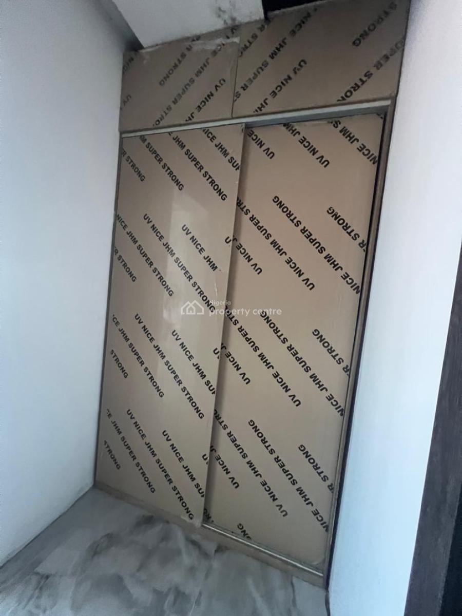 This Is a Lovely 4 Bedroom Terrace Duplex, Lekki Phase 1, Lekki, Lagos, Terraced Duplex for Sale
