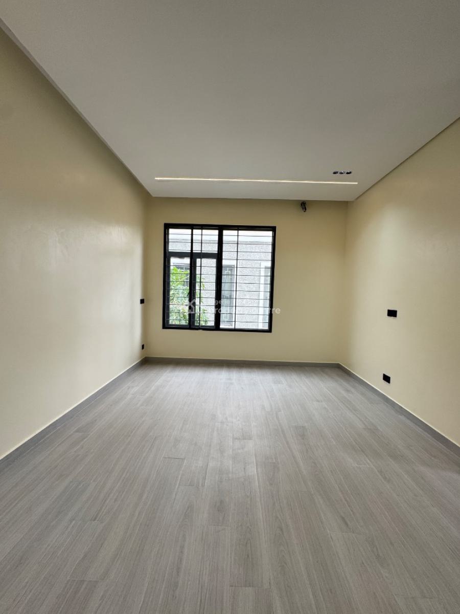 Massive 5bedroom Detached House with Swimming Pool in Northern Forshor, Northern Forshore Estate, Lekki, Lagos, Detached Duplex for Sale