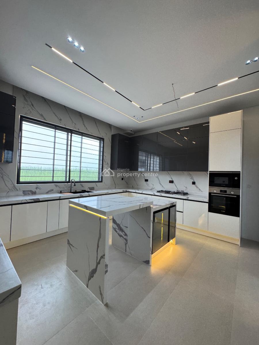 Massive 5bedroom Detached House with Swimming Pool in Northern Forshor, Northern Forshore Estate, Lekki, Lagos, Detached Duplex for Sale