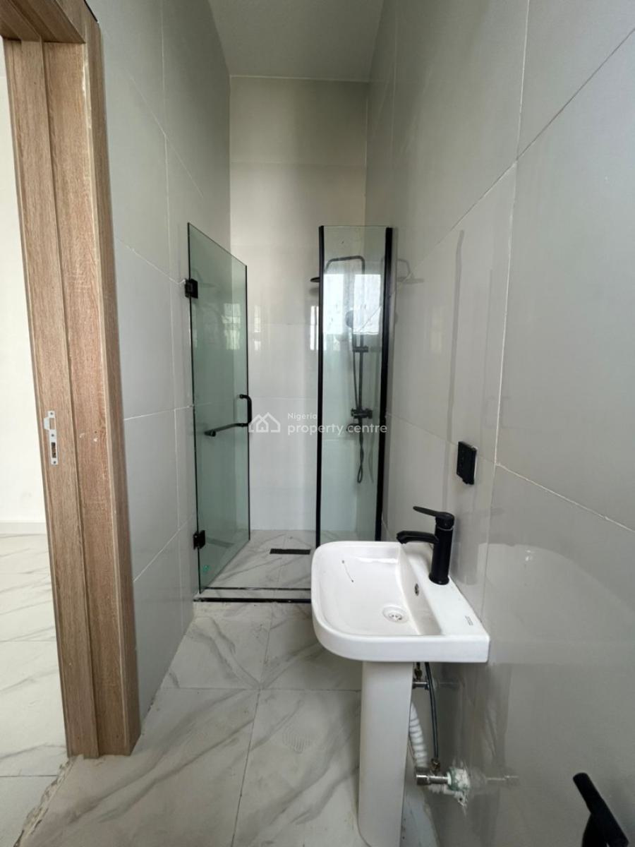 5-bedroom Detached Duplex +bq & Pool in Lekki, Ajah, Lagos, Detached Duplex for Sale