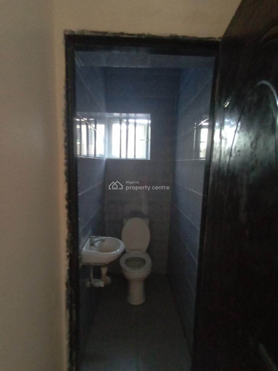 3 Bedroom Flat, Off Mobil Road, Ilaje, Ajah, Lagos, Flat / Apartment for Rent