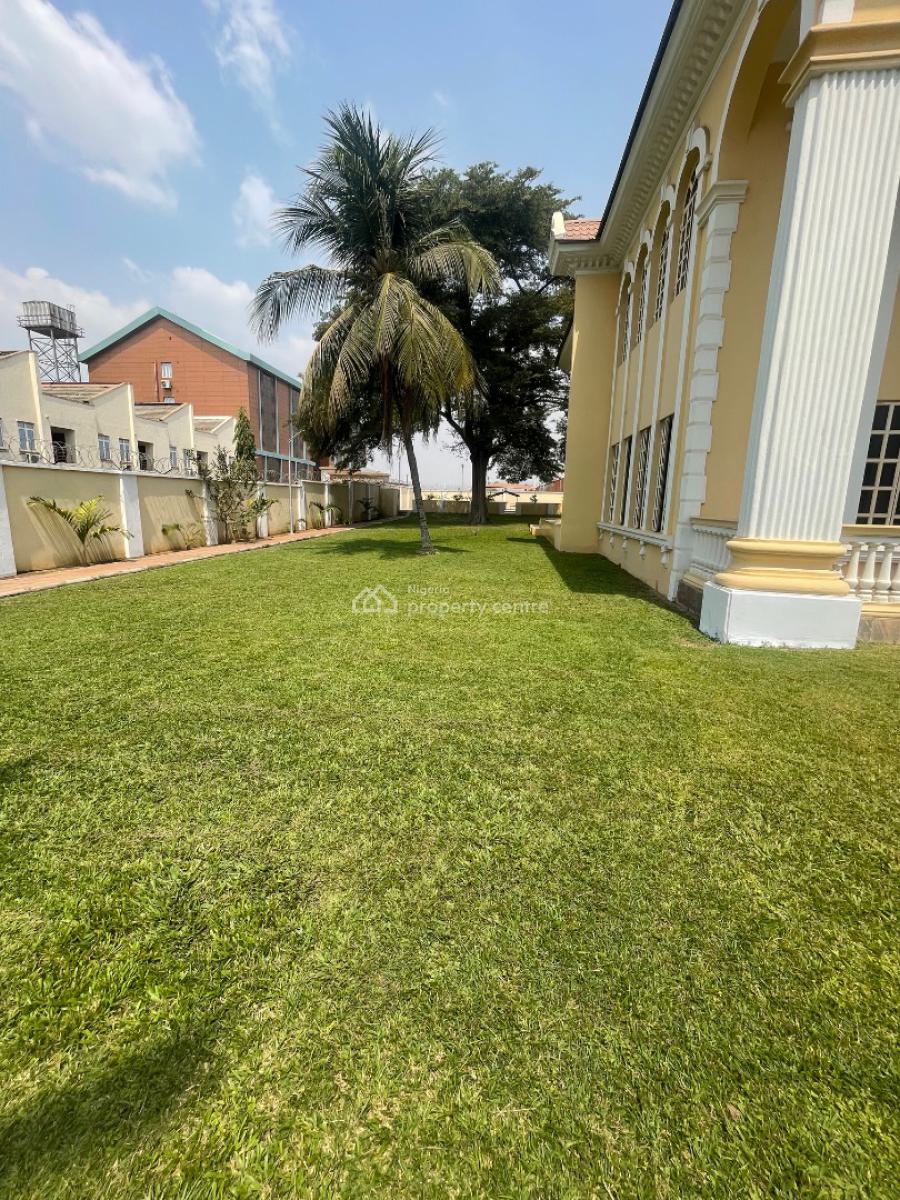 Luxury 7 Bedroom Mansion + Bqs + Pool on a 2730sqm Land, Jabi, Abuja, Detached Duplex for Sale