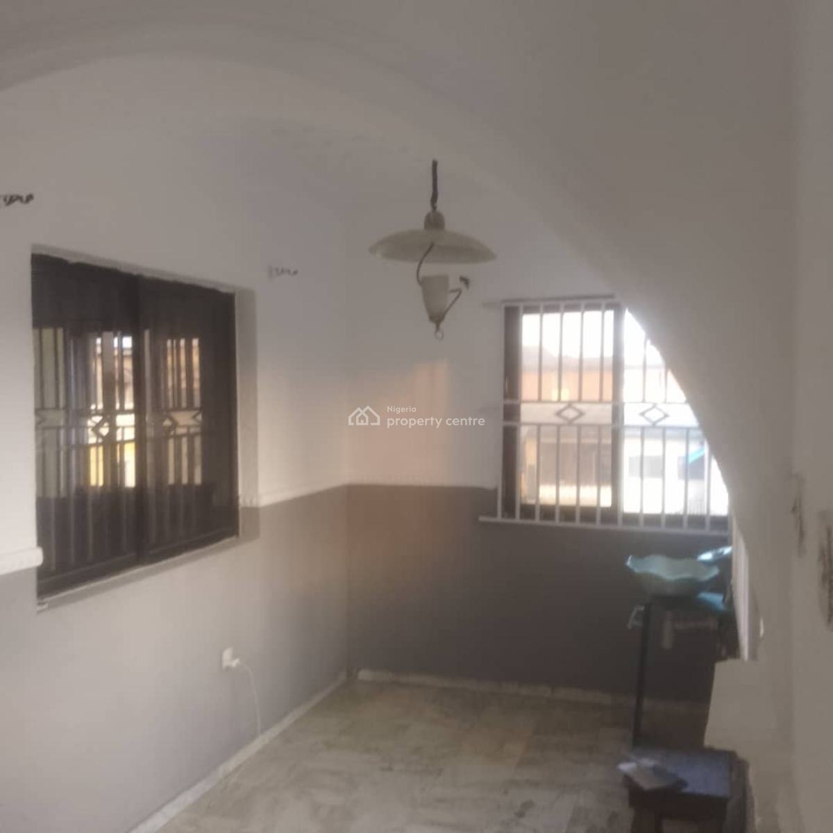 3-bedroom Flats with a Rooftop Lounge Balcony on 2nd Floor, Ojuelegba, Surulere, Lagos, Flat / Apartment for Rent