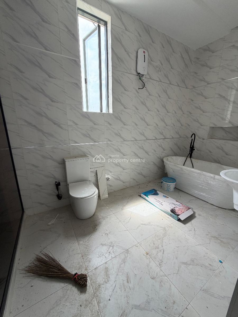 Spacious 5 Bedrooms Fully Detached House with Pool, Royal Garden Estate, Ajah, Lagos, Detached Duplex for Sale