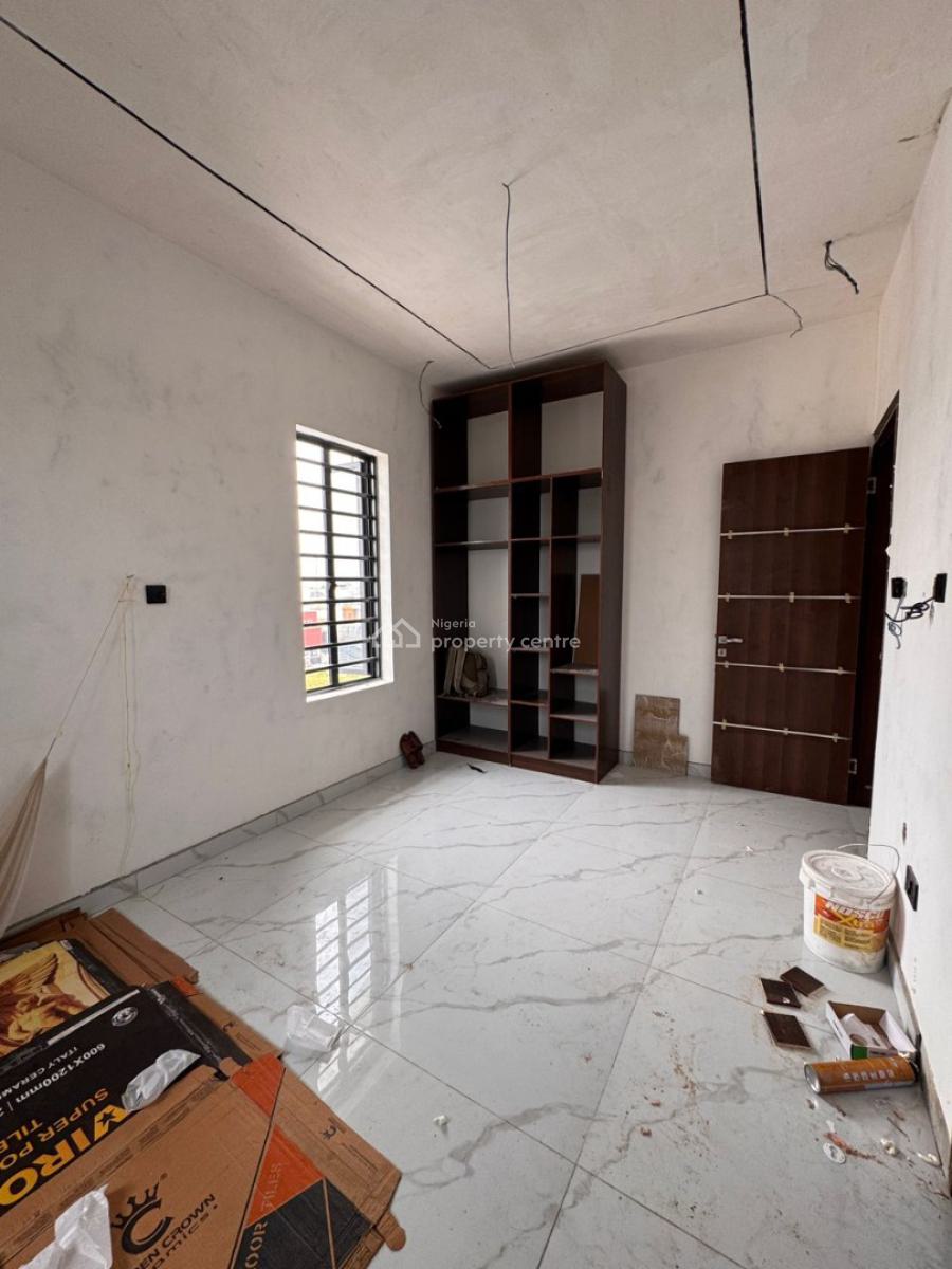 a Nice and Spacious 3 Bedroom Apartment, Ikate, Lekki, Lagos, Flat / Apartment for Sale