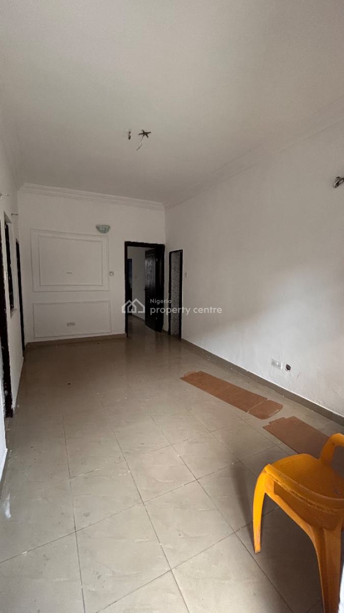 Spacious 1bedroom Flat  (downstairs), Ilaje,mobile Road, Ajah, Lagos, Mini Flat (room and Parlour) for Rent