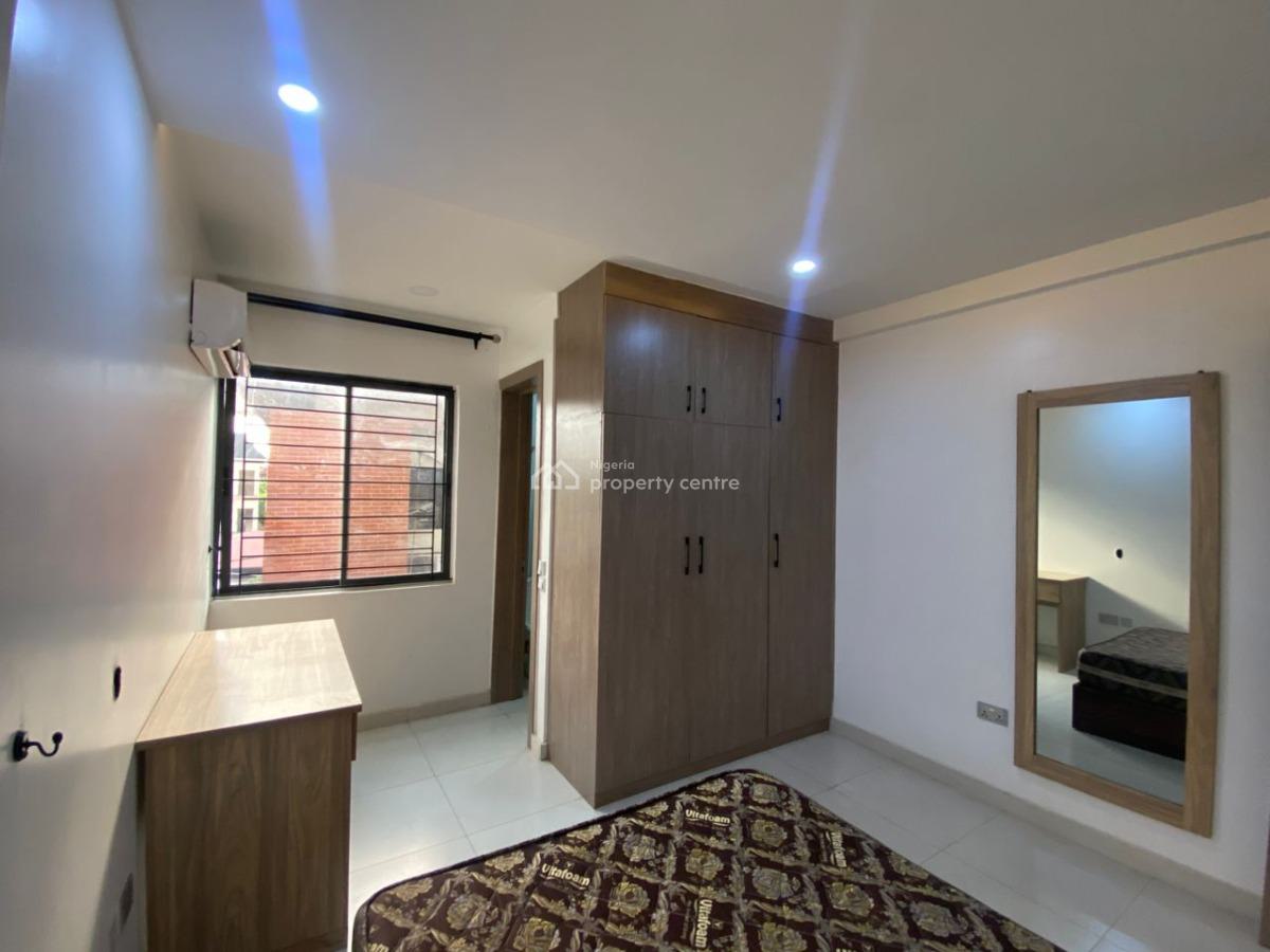 Spacious 3-bedroom Terrace Apartment with a Room Service Quarters, Lekki Right, Lekki Phase 1, Lekki, Lagos, Terraced Duplex for Rent