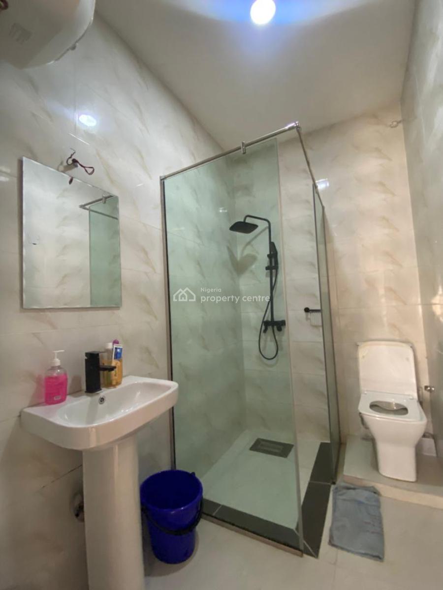 Spacious 3-bedroom Terrace Apartment with a Room Service Quarters, Lekki Right, Lekki Phase 1, Lekki, Lagos, Terraced Duplex for Rent