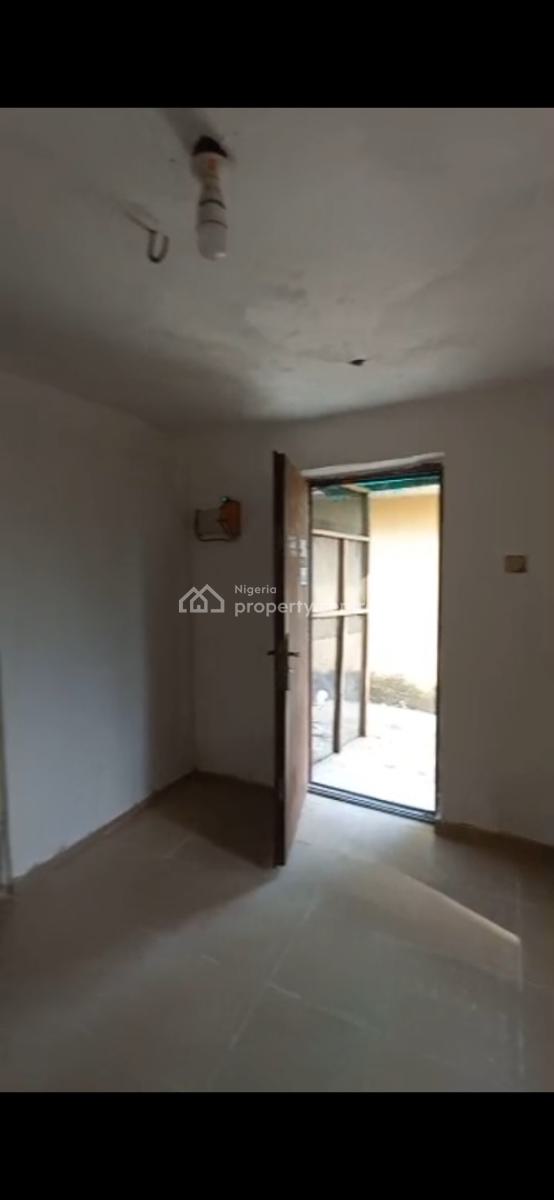 Spacious Mini Flat Apartment Available at Thomas Estate, Thomas Estate Ajah, Ajah, Lagos, Mini Flat (room and Parlour) for Rent