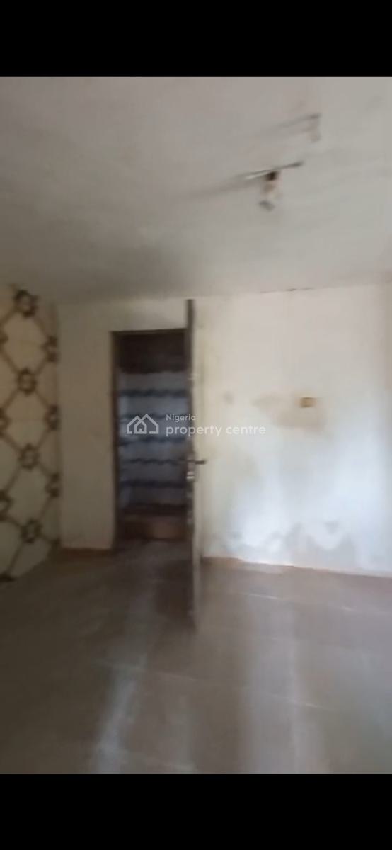 Spacious Mini Flat Apartment Available at Thomas Estate, Thomas Estate Ajah, Ajah, Lagos, Mini Flat (room and Parlour) for Rent