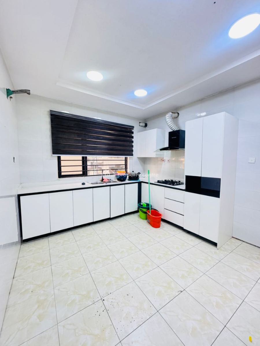 Premium 3 Bedroom Apartment with Bq, Lekki Right, Lekki Phase 1, Lekki, Lagos, Flat / Apartment for Rent